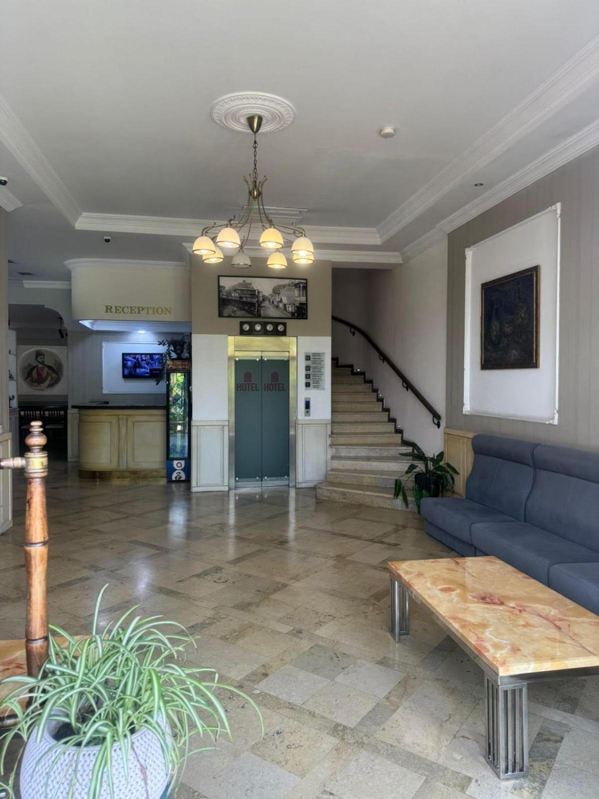Hotel Beka Palace Tiflis Exterior foto